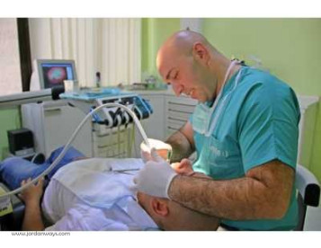 الدكتور حيدر القسوس مركز القسوس الطبي لتجميل الوجه والاسنان Dr.Haidar Al Gousous